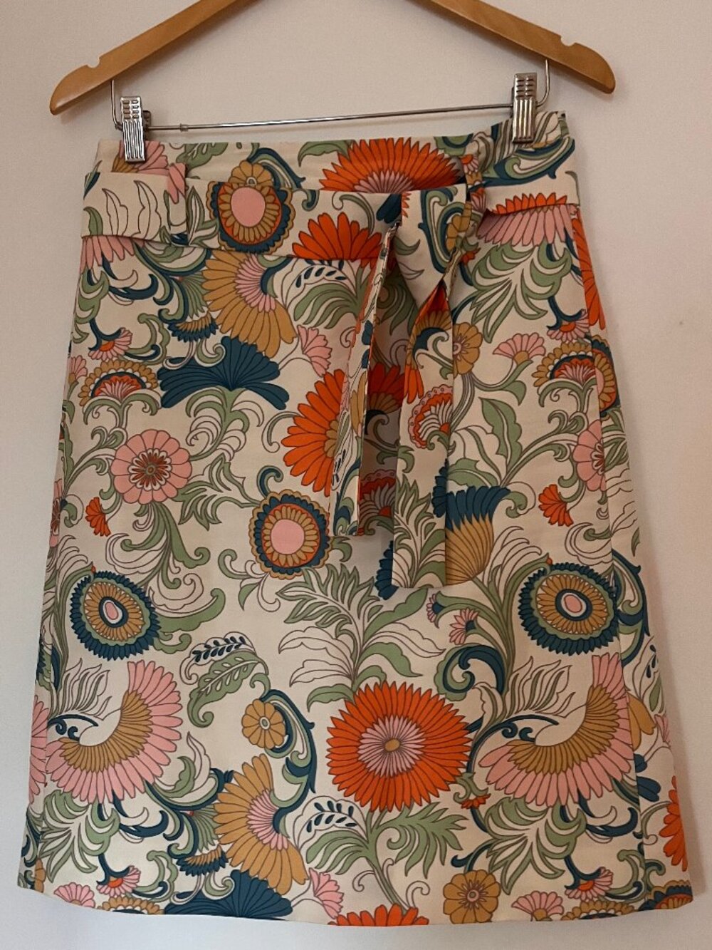 J Crew Vintage Retro Floral Wrap Skirt Size 4
